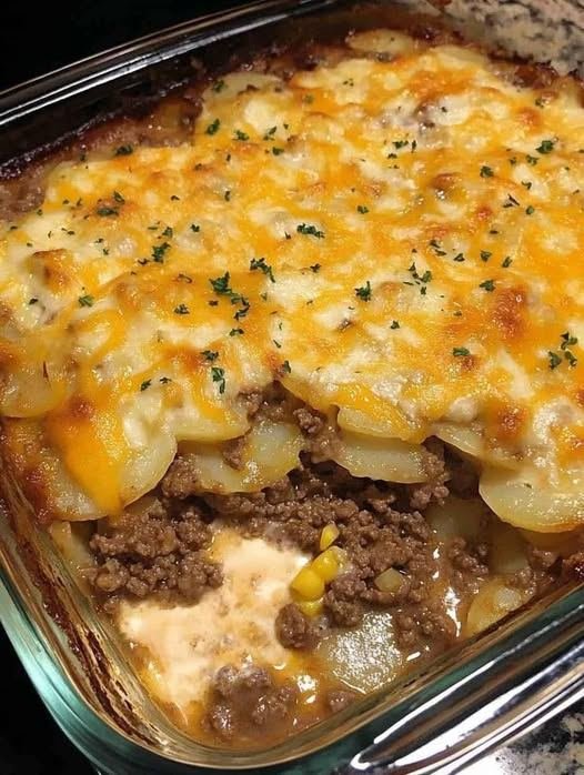 Hamburger Potato Casserole 480524537_122119947266646395_2796686702193666535_n