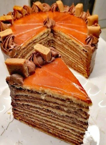 Hungarian Traditional Food | **Dobos Torte 🇭🇺 Capture d’écran 2025-04-27 145108