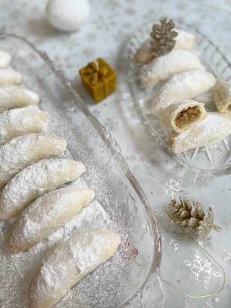 Christmas Walnut Crescent Cookies - Culinary Hungary🇭🇺 5655b7fdd5a553f7cc52da9854e94770