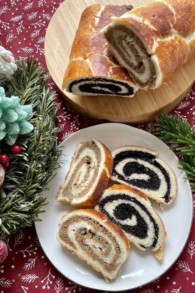 Beigli-Hungarian-poppy-seed-walnut-roll-cake-Christmas-e1666175162991-683×1024