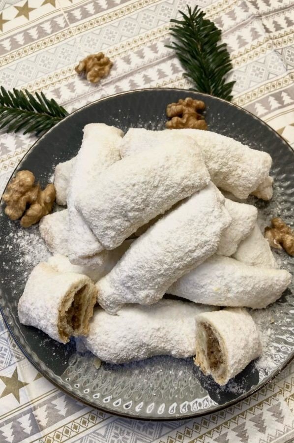 Hungarian-Christmas-walnut-cookie-recipe-e1608469910855