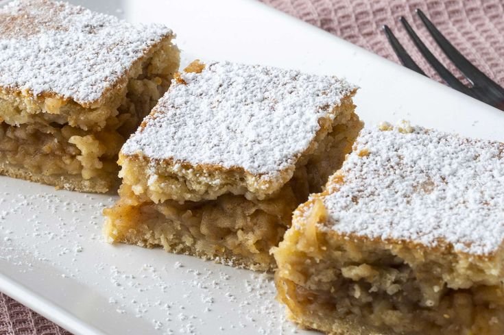 🇭🇺 Almás Pite – Hungarian Apple Cake 44cab87287e2ac7ac9e8505235e08e99